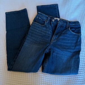 Abercrombie The 90s Straight Ultra High Rise